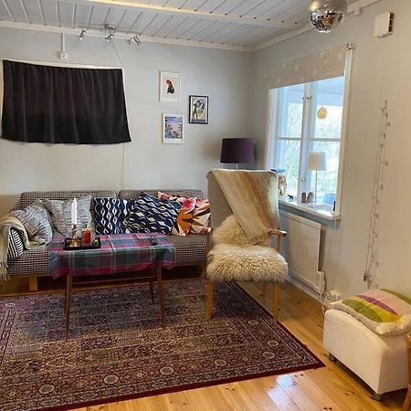Cabin 70M From Lake. Big Garden 厄斯特松德 外观 照片